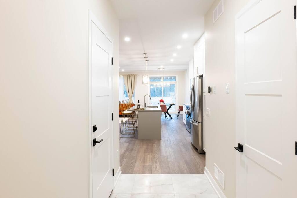 Apartamento Luxury Niagara 3 Bdr Townhouse /Garage Exterior foto
